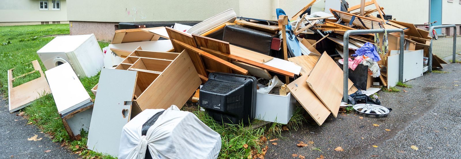 RESIDENTIAL JUNK REMOVAL